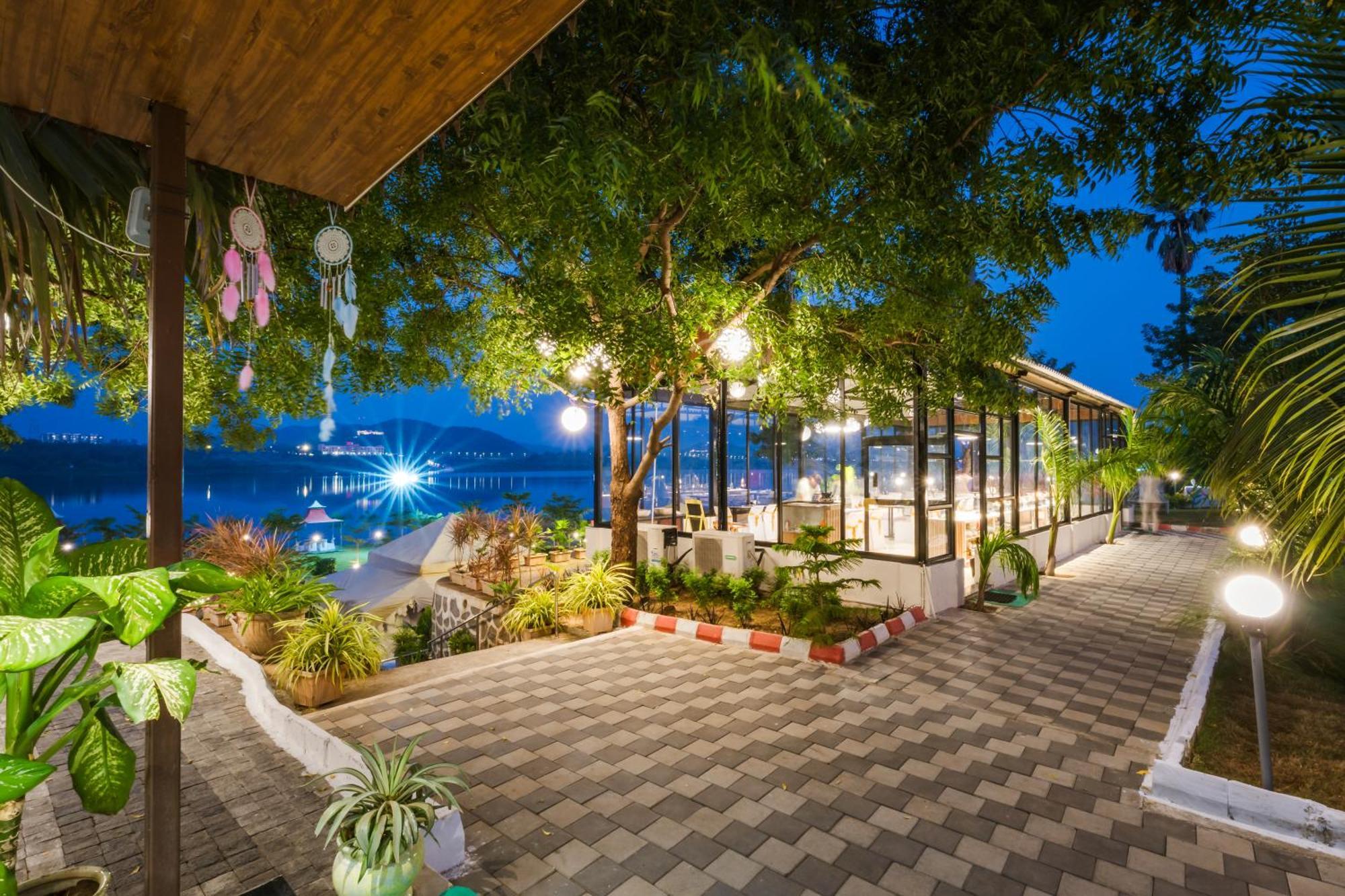 Riverview Tent Resort Kevadia Eksteriør billede