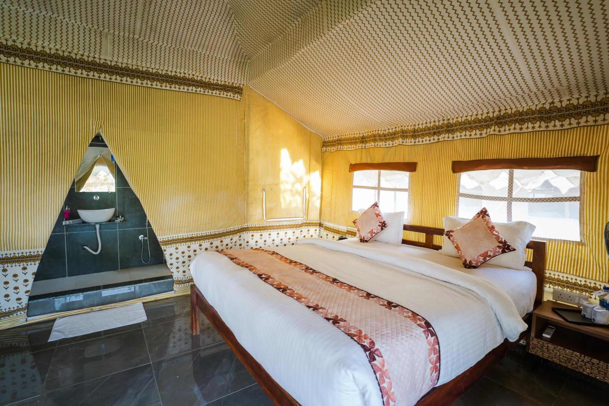 Riverview Tent Resort Kevadia Eksteriør billede